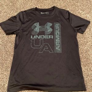 Boys under armour t shirt